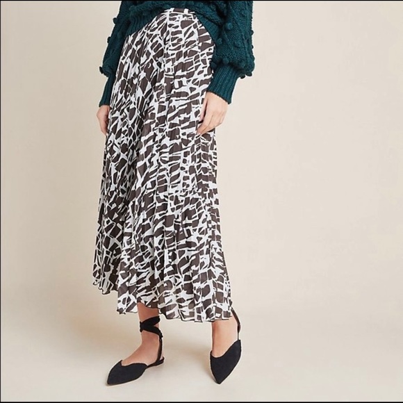Anthropologie Dresses & Skirts - ✨HP✨ Maeve Geometric Skirt